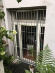 Fenstergitter, Gittertor, Sicherheitsgitter, Gitter, Fenster, Tür, Aluminium, Stahl verzinkt, Edelstahl, Sonderanfertigung, Sondermaß, Verankerung, Mauerwerk, Laibung